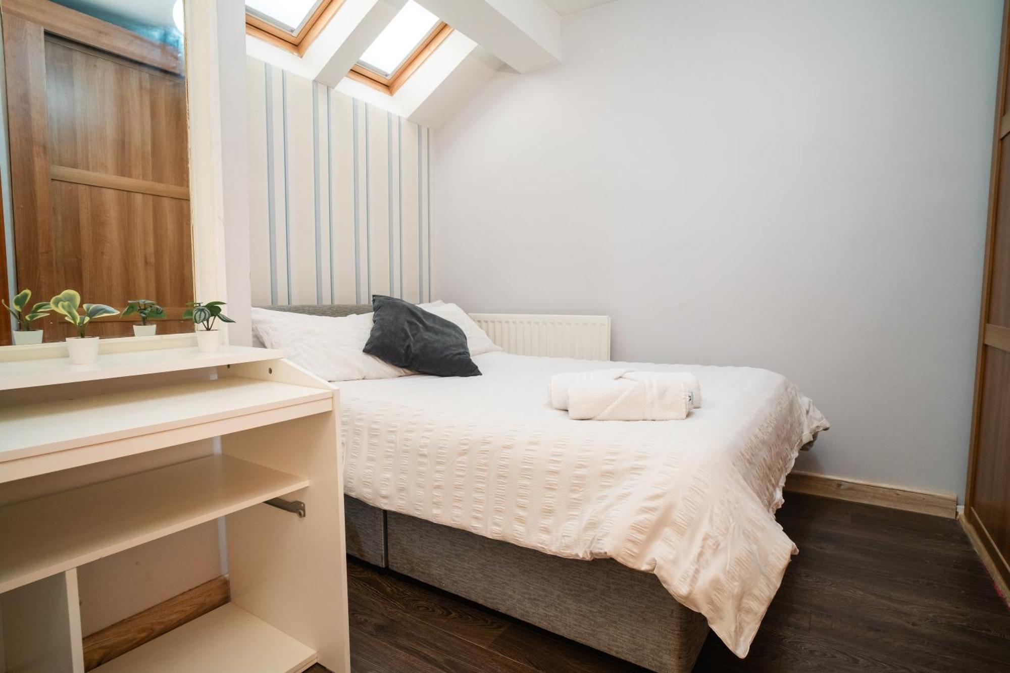 Central Duplex Apartment In Belfast City Centre Екстер'єр фото